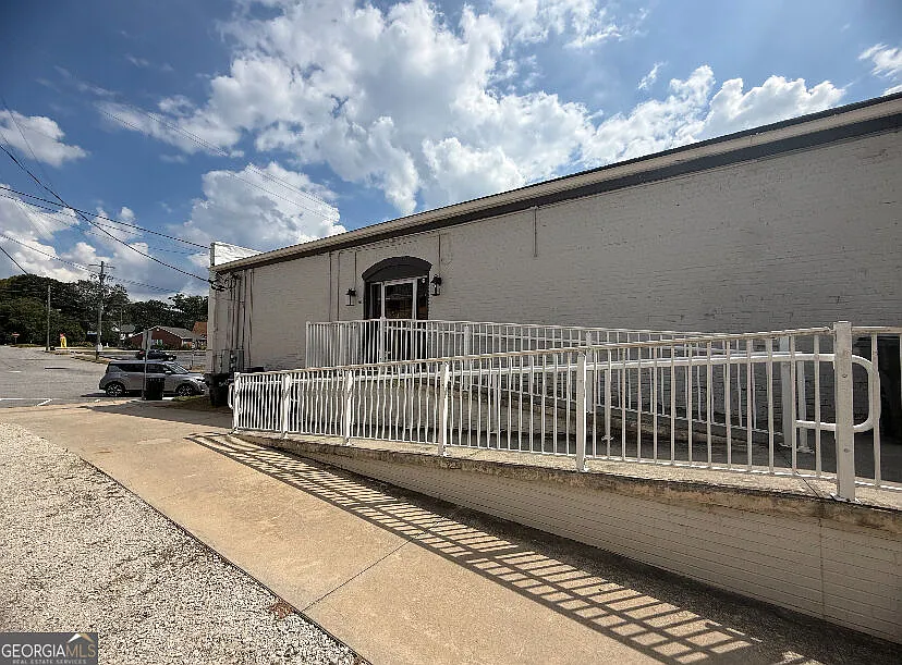 1 bed, 1.0 bath, $1,150 — Photo 2
