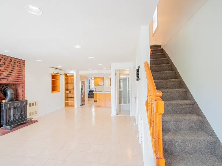 177 Battery Ave — Photo 8