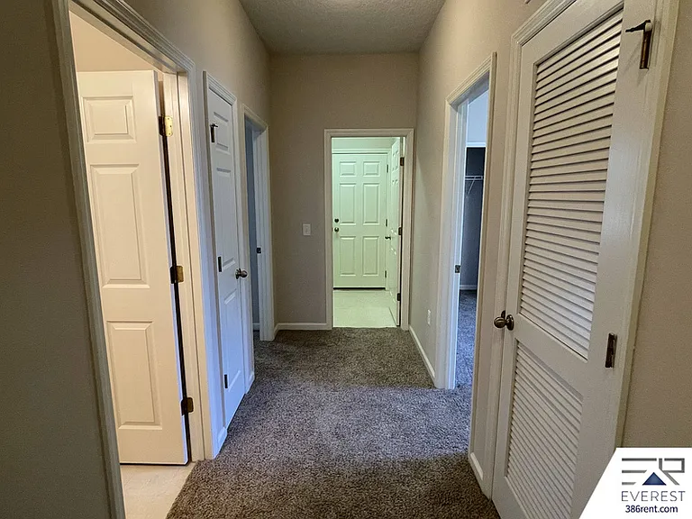 2 Roxboro Dr — Photo 31