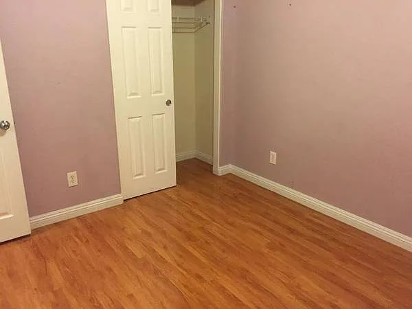 2077 Seattle Shore St — Photo 5
