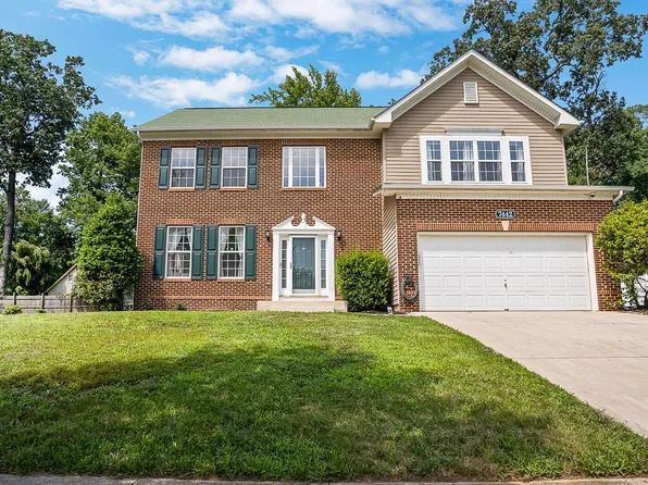 7442 Tottenham Dr, White Plains, MD 20695