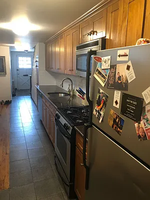 Rented by MCR Realty | media 33