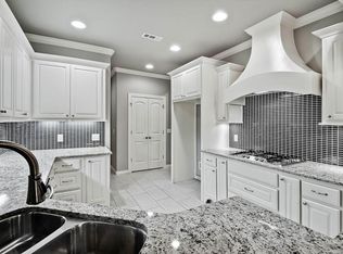 906 Bellmara Cir, Cir, AR 72718