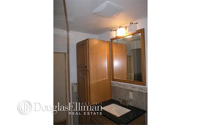 Rented by Douglas Elliman | media 34