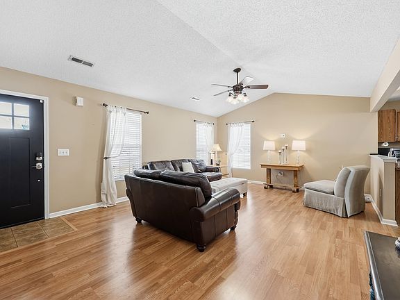 2nd image of 117 Edwards Ln.