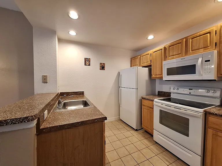 4010 San Gallo Dr #106 — Photo 6