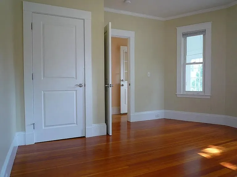 34 Oxford Ave #34 — Photo 4