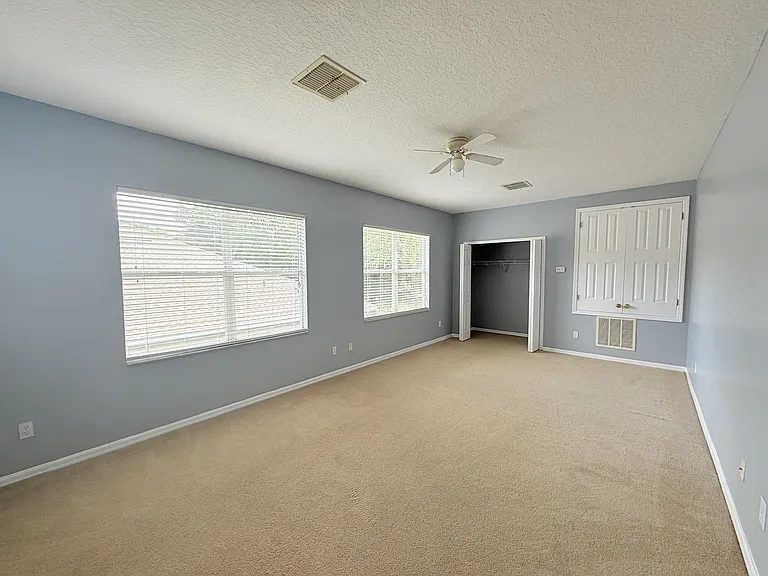 814 Kazaros Cir — Photo 26