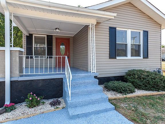 3rd image of 4138 NE Walker Blvd