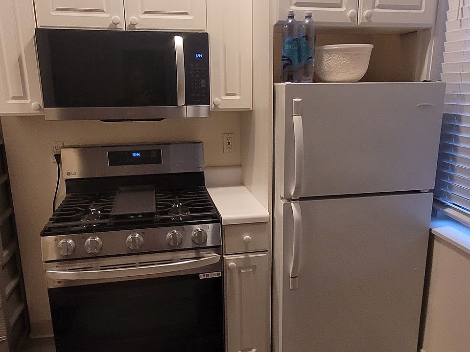 1st image of 60 Queensberry St #A-1