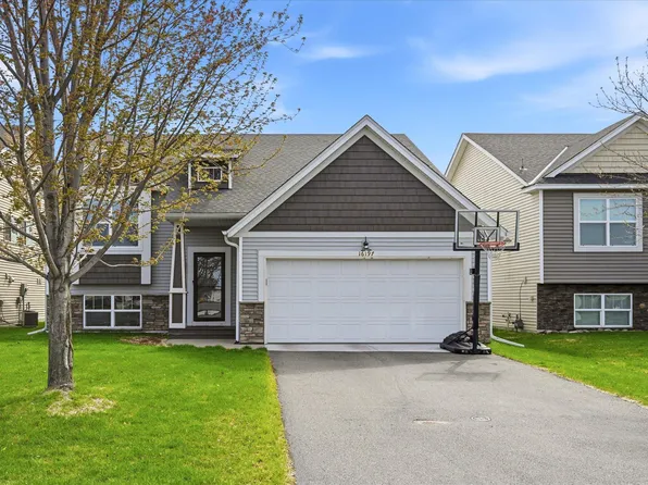 16197 Unity St NW, Andover, MN 55304