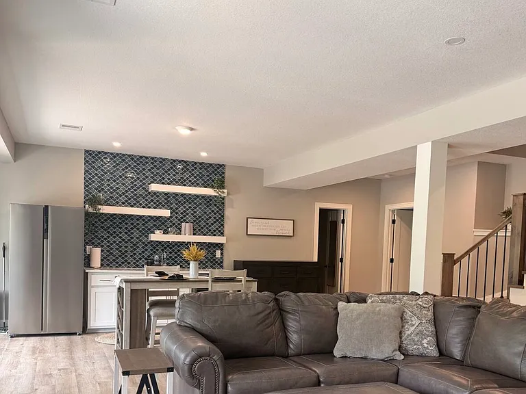 22700 Shadow Glen Dr — Photo 5