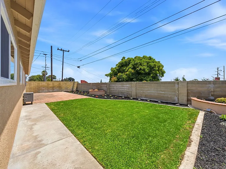 19022 Summerfield Ln — Photo 8