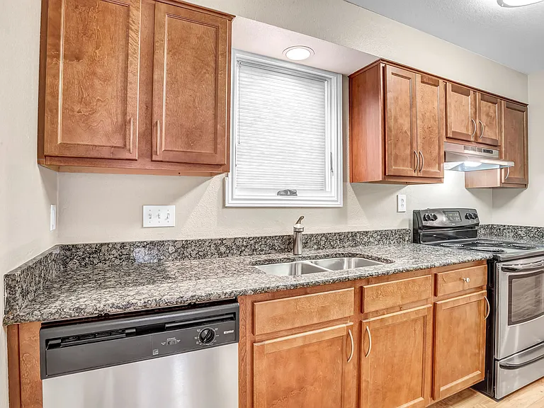 The Tuscany Apartments — Photo 31