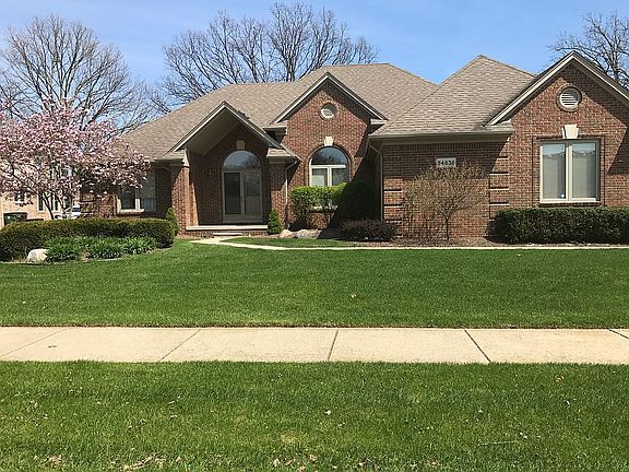 4th image of 54836 Spyria Dr