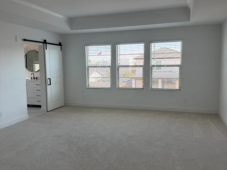 8015 W Royal Palm Rd — Photo 32