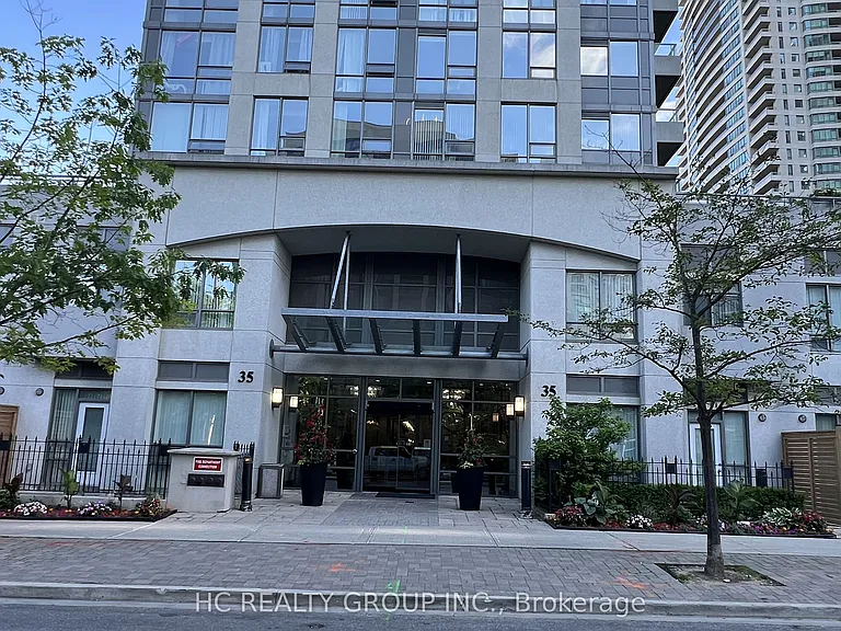 35 Hollywood Ave #1516 — Photo 2