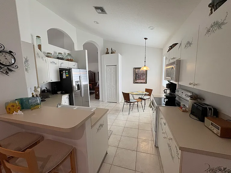 15426 Fiorenza Cir — Photo 7