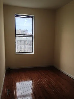 Rented by Bohemia Realty Group | media 35