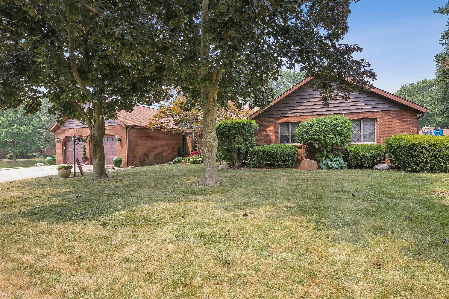 1 Joyce Ln photo 1