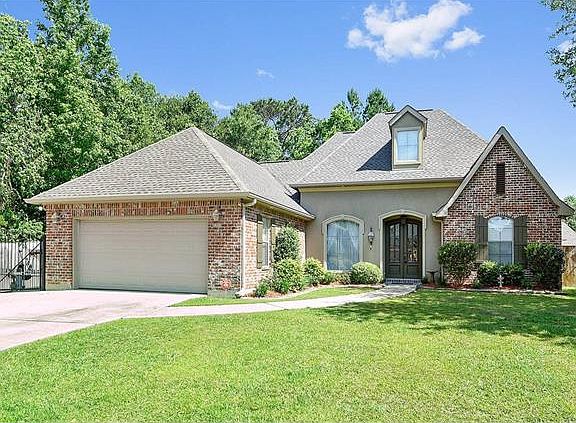 2nd image of 302 Garden Park Ln