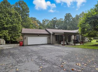 1395 Inverness Farms Rd, Martinsville, IN 46151