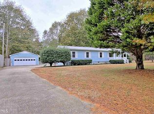 1014 Minix Rd, Sharpsburg, GA 30277