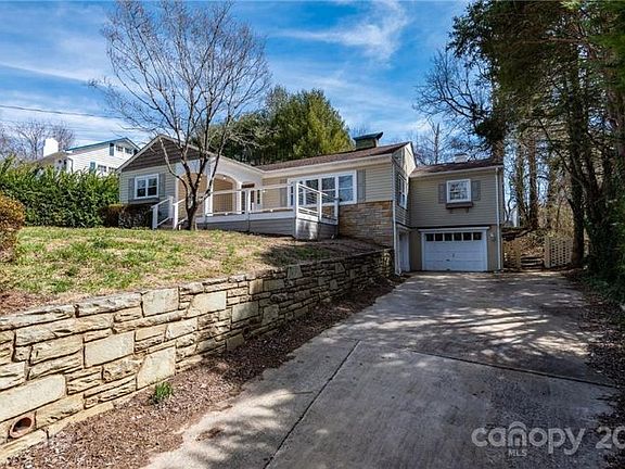 3rd image of 342 Eastover Cir