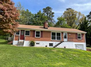 4435 Summit Dr NW, Roanoke, VA 24017