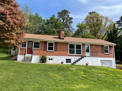 4435 Summit Dr NW, Roanoke, VA, 24017