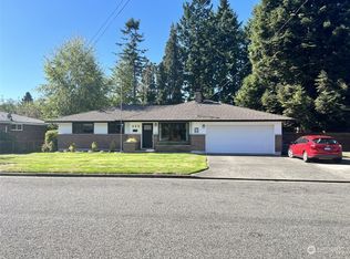 426 19th St NW, Puyallup, WA