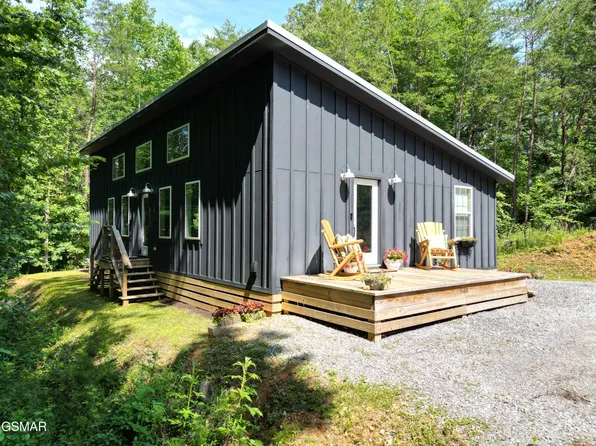 3180 McGill Rd, Sevierville, TN 37862