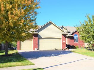 10006 W Westlakes Ct, Wichita, KS 67205
