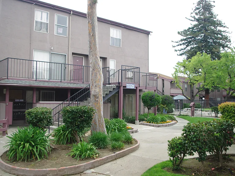 Park Haven Apartments — Photo 9