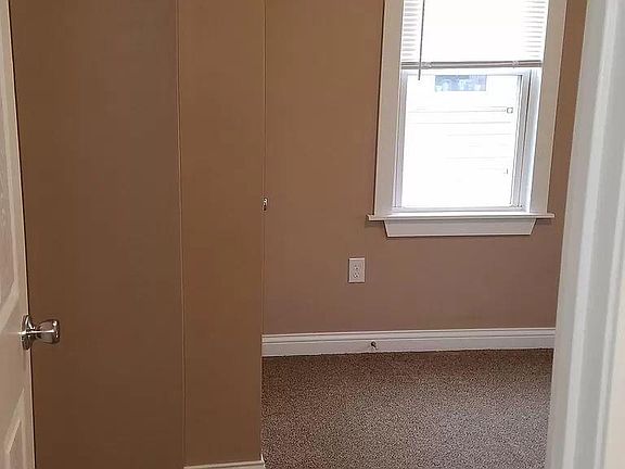 5th image of 1204 S River St