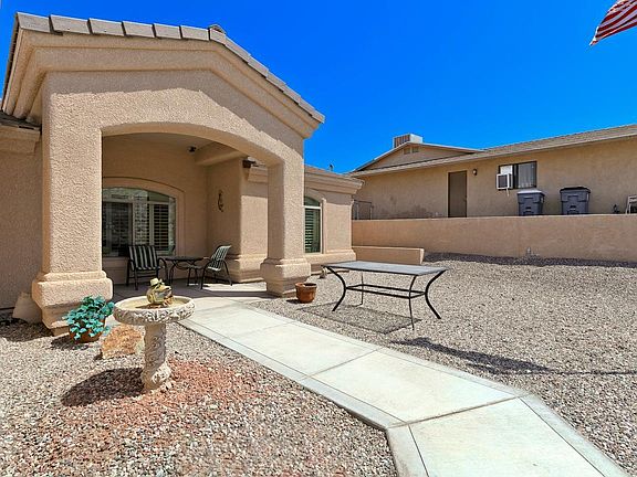 2nd image of 3641 Desert Garden Dr