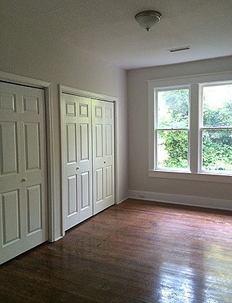 5th image of 314 Melrose St