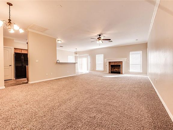 3rd image of 11020 NW 107th Cir