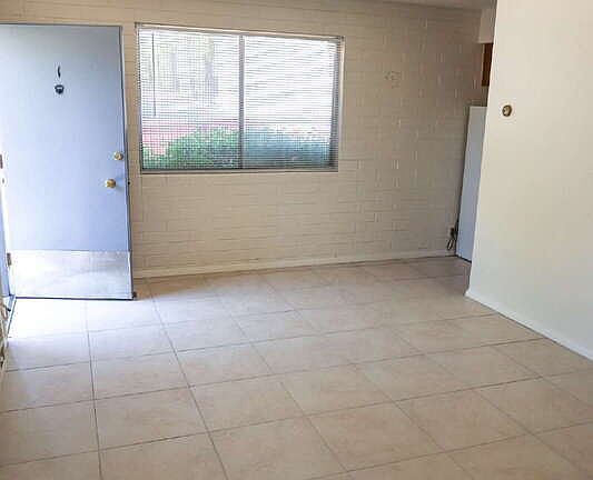 4th image of 3407 N Paiute Way #1