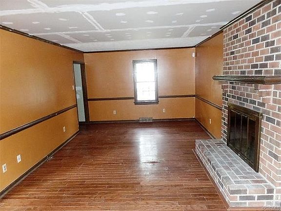 5th image of 3435 Summerbrooke Dr