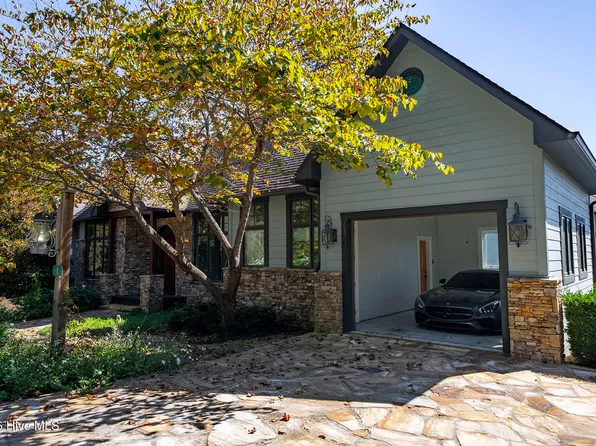 1 Cheoah Trail, Lake Santeetlah, NC 28771