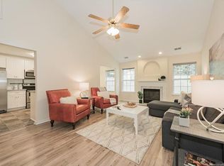 6606 Mallard Park Dr, Charlotte, NC 28269