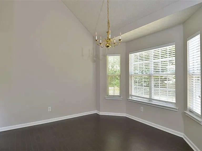2865 Cressington Bnd NW — Photo 4