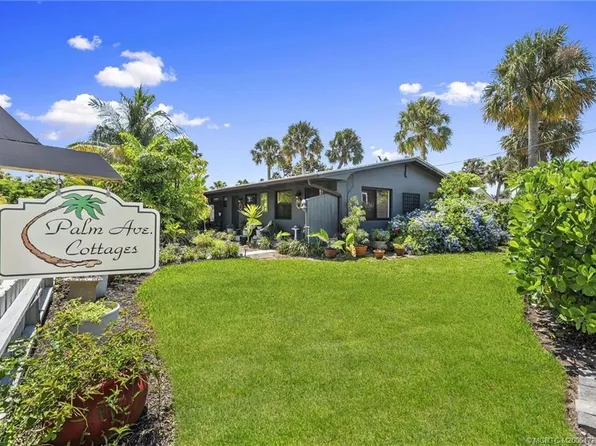 2563 NE Palm Ave, Jensen Beach, FL 34957
