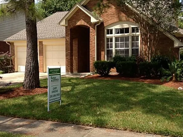 1238 Sandy Plains Ln, Houston, TX 77062