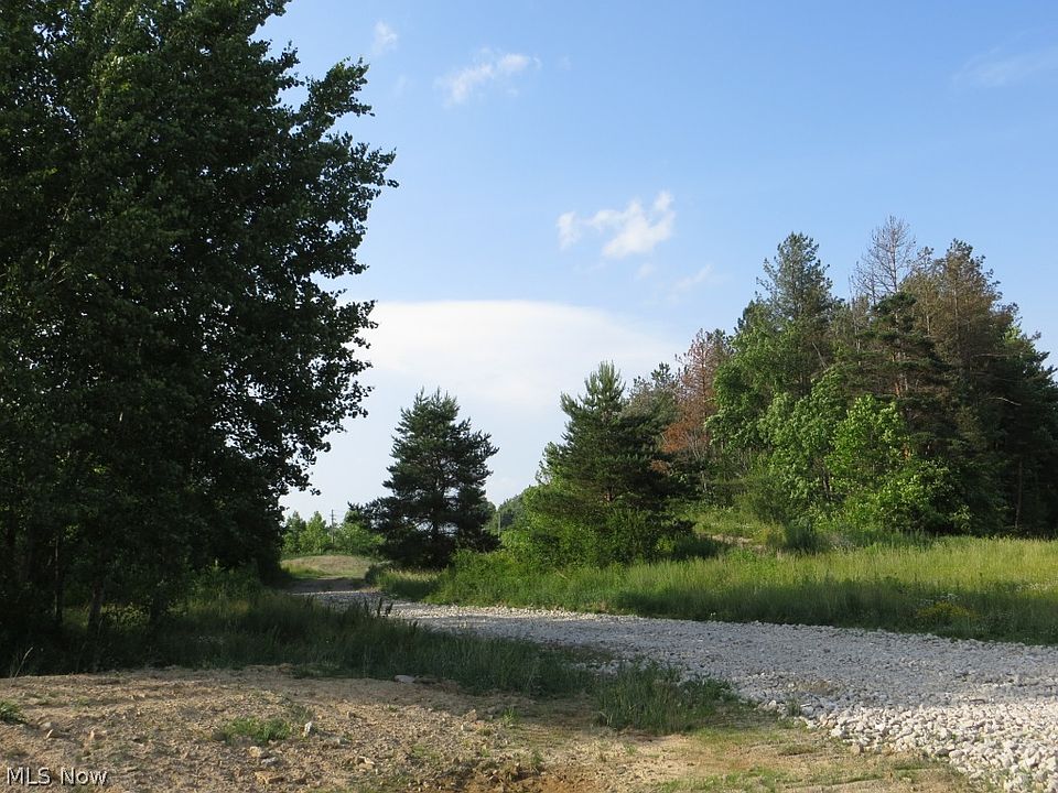 2nd image of Chagrin River Rd