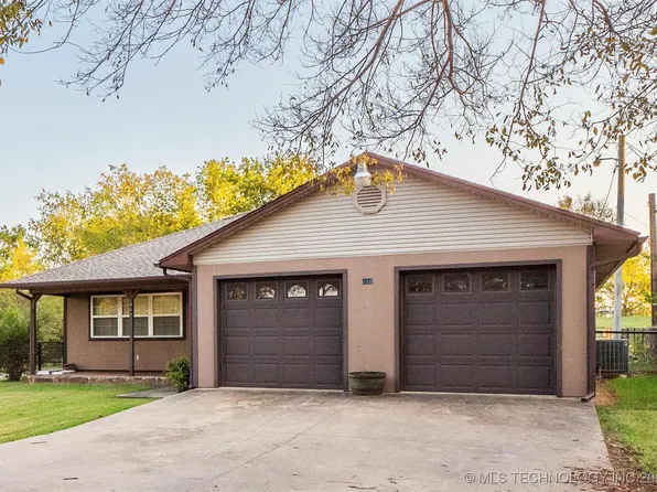 460 SE Monroe Ave, Krebs, OK 74501