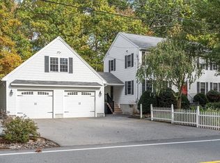 999 Hildreth St, Dracut, MA 01826