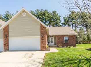 2424 N Stonelake Cir, Bloomington, IN 47404