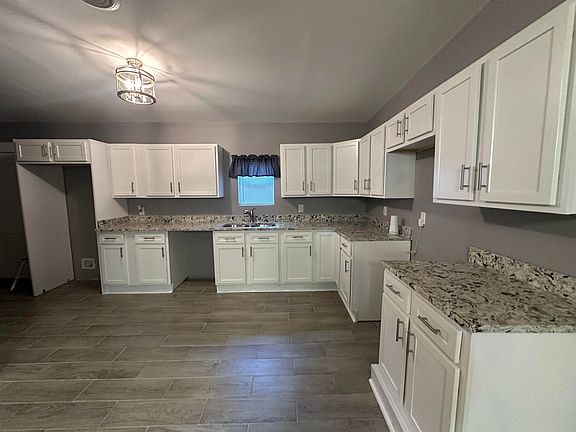 5th image of 3755 Guernsey Ave